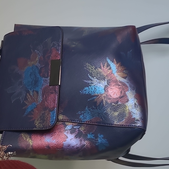 Navy Metallic Bag - Picture 3 of 10